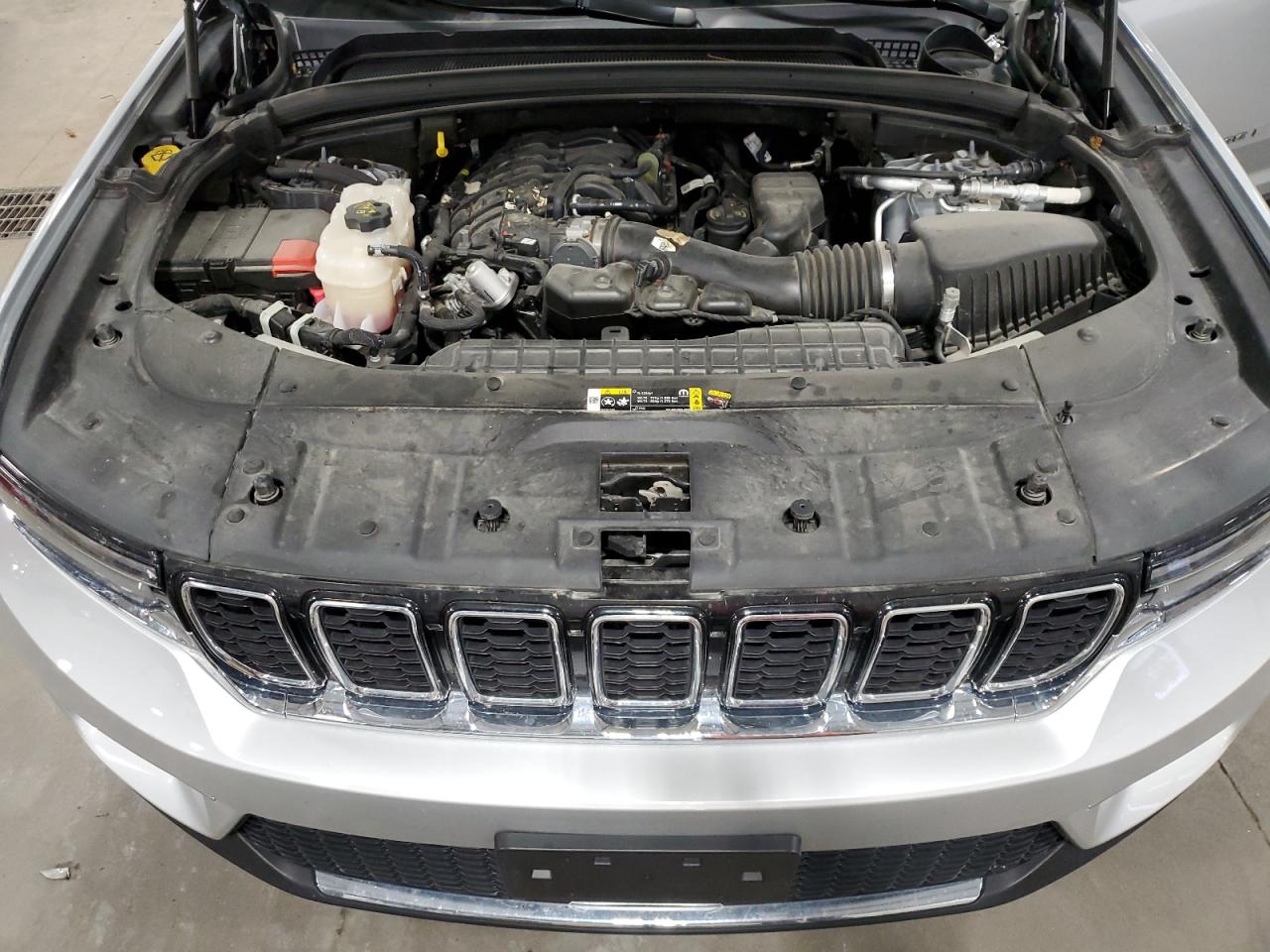 2022 JEEP GRAND CHEROKEE LIMITED VIN:1C4RJHBG0N8540695