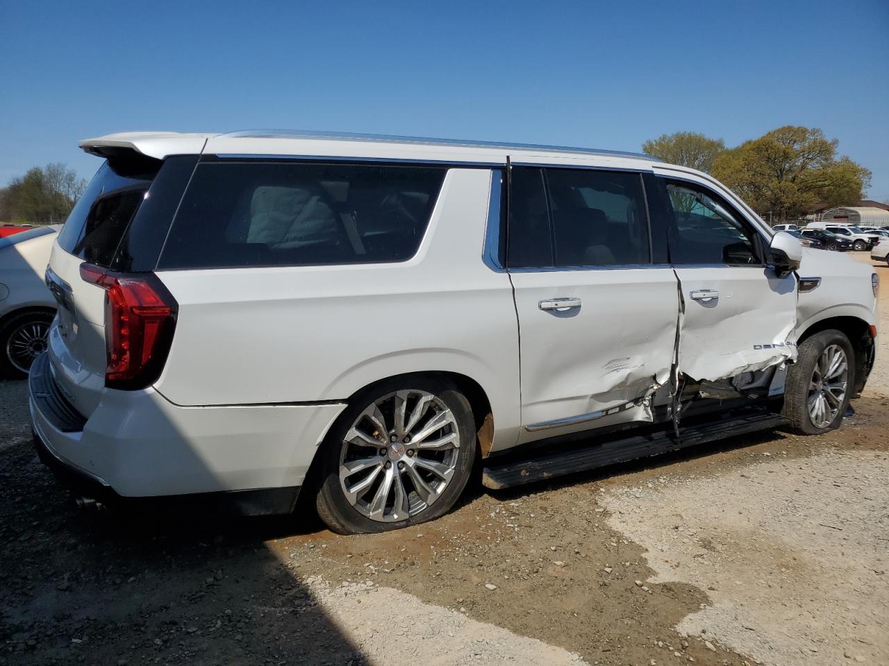 2022 GMC YUKON XL DENALI VIN:1GKS2JKL8NR192940