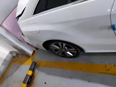 2015 Mercedes-Benz E 200 WDDKJ3EB3GF333632 VIN:WDDKJ3EB3GF333632