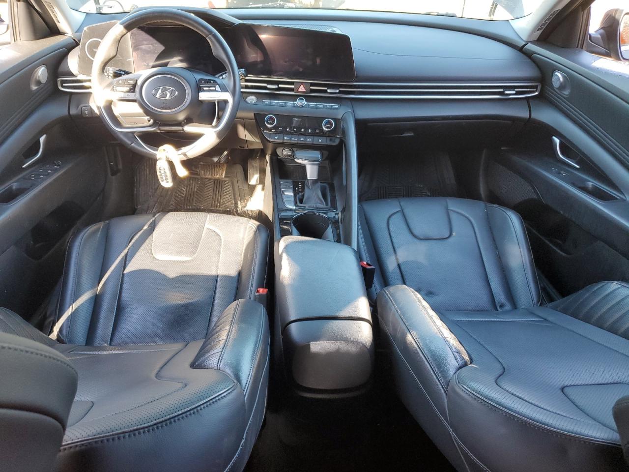 2023 HYUNDAI ELANTRA SEL VIN:WBAUF11040PT72935