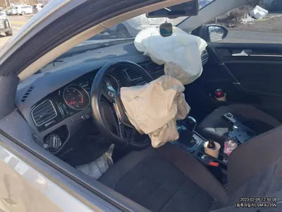 2015 Volkswagen Golf VIN: