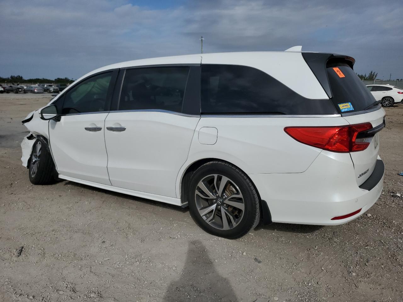 2022 HONDA ODYSSEY TOURING VIN:5FNRL6H88NB007721