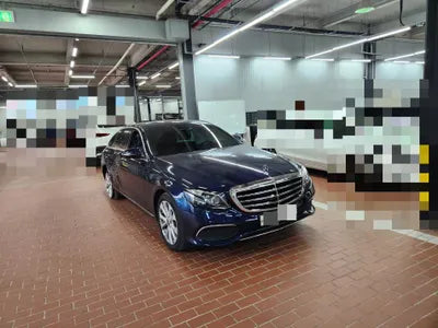 2018 Mercedes-Benz E 220 VIN: