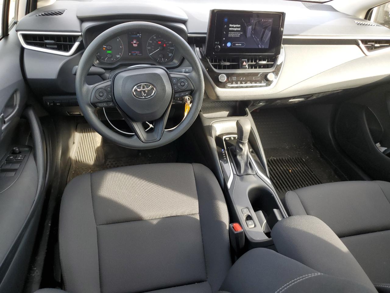 2024 TOYOTA COROLLA LE VIN:JTDBCMFE2RJ035527