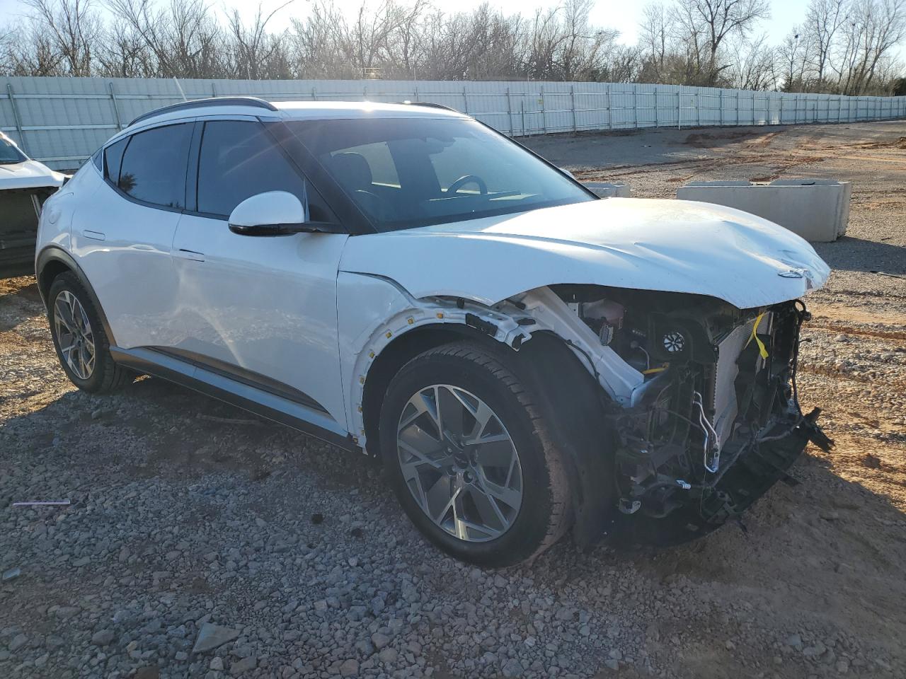 2024 GENESIS GV60 STANDARD VIN:KMUKB4SAXRU024924