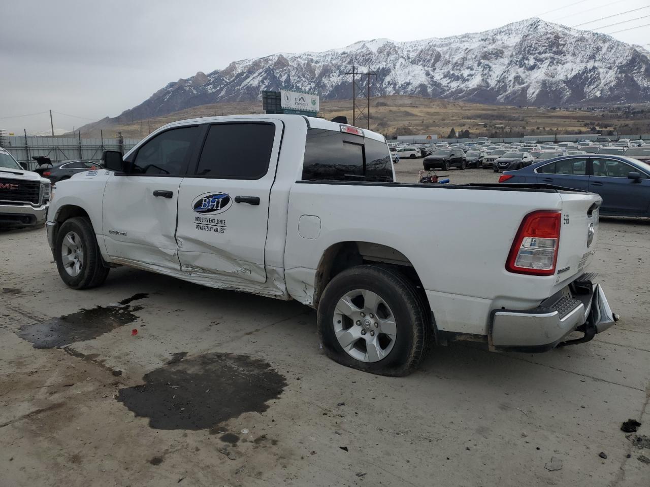 2024 RAM 1500 BIG HORN/LONE STAR VIN:3FAHP0HA7CR264645