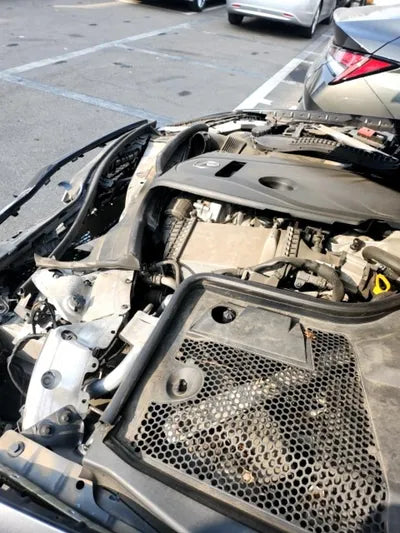 2015 Mercedes-Benz C 200 VIN: