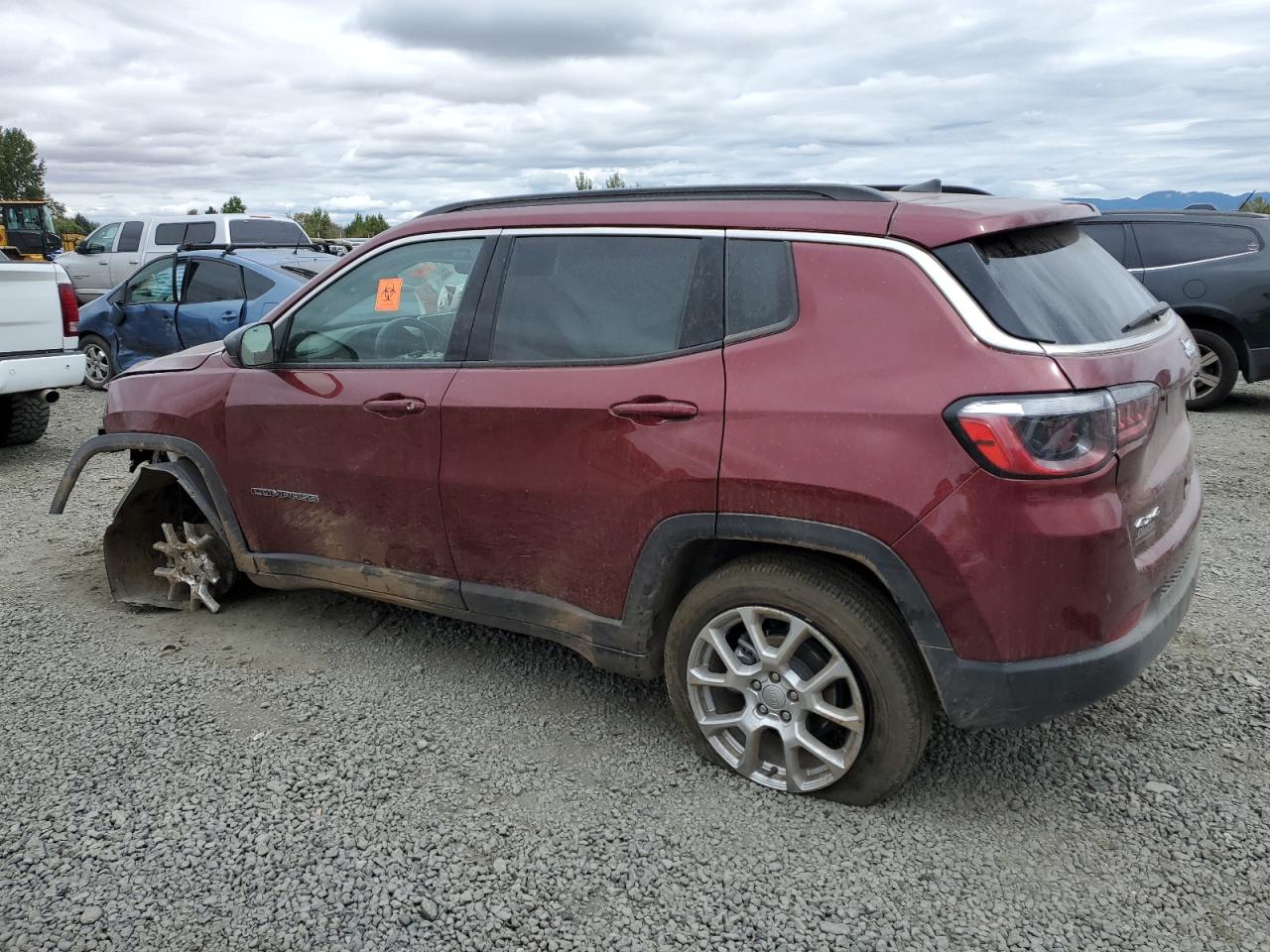 2022 JEEP COMPASS LATITUDE LUX VIN:3C4NJDFB1NT207493