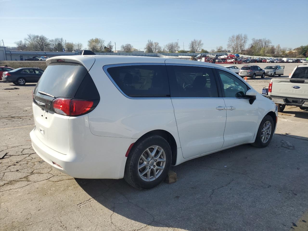 2022 CHRYSLER VOYAGER LX VIN:2C4RC1CG0NR166013