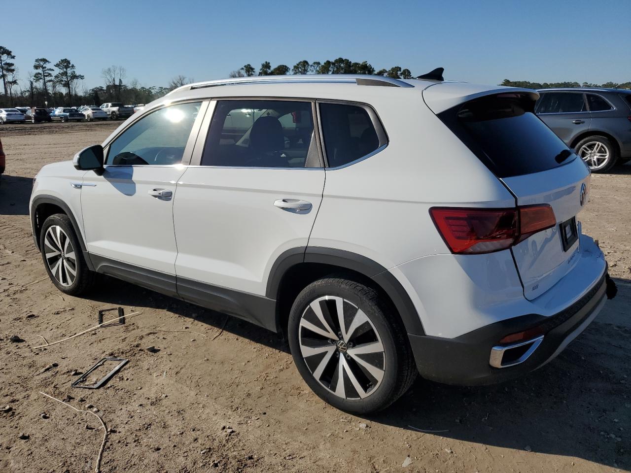 2022 VOLKSWAGEN TAOS SE VIN:3VVRX7B20NM015095