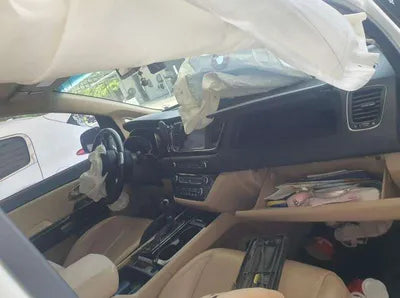 2016 Kia Carnival VIN:
