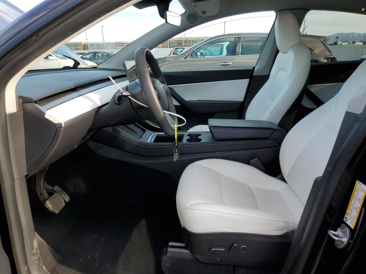 2022 TESLA MODEL Y  VIN:7SAYGDEE8NF329275