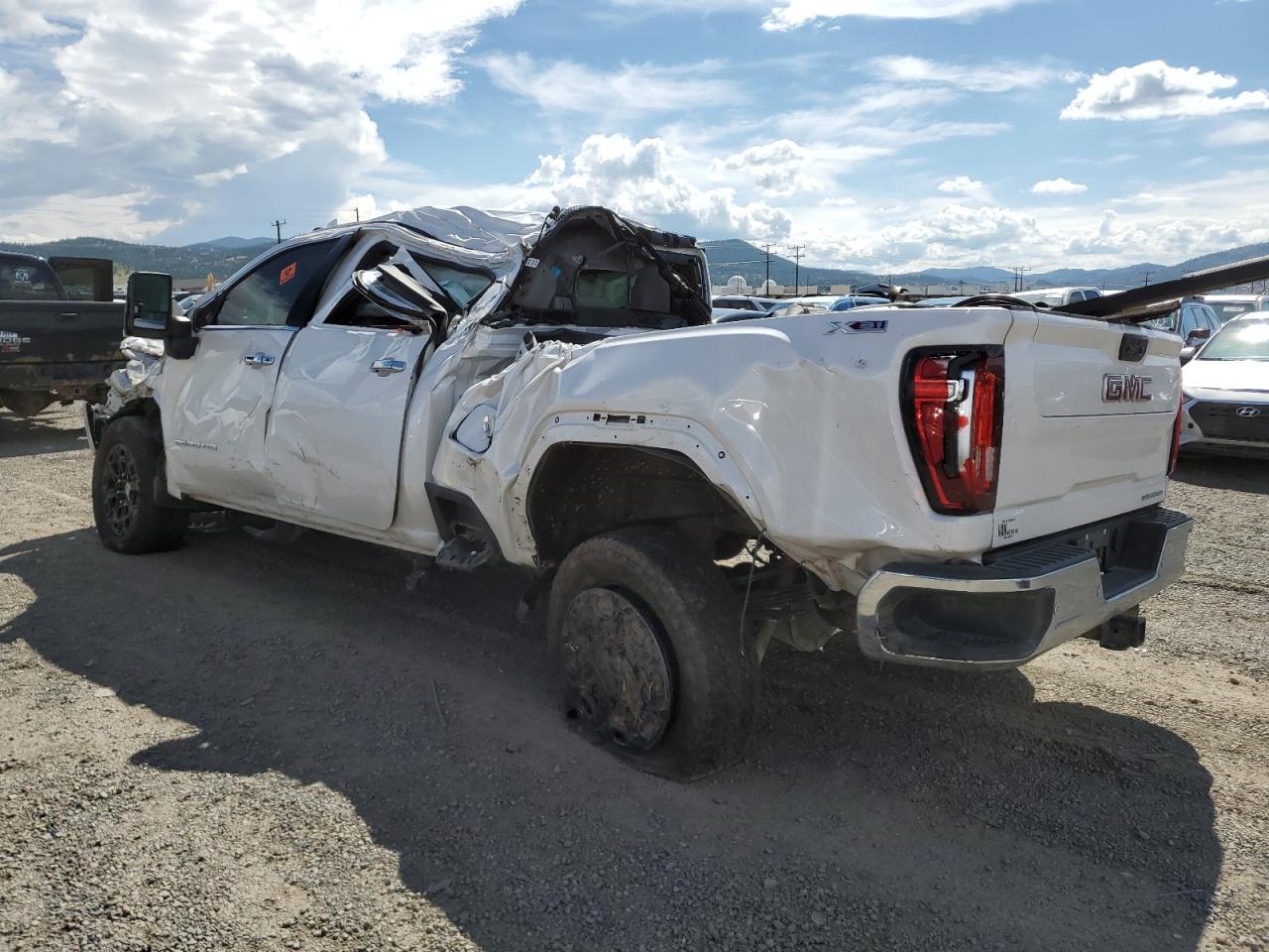 2023 GMC SIERRA K3500 SLT VIN:1GT49UEY6PF156872