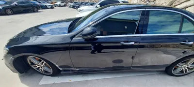 2019 Mercedes-Benz E 300 VIN: