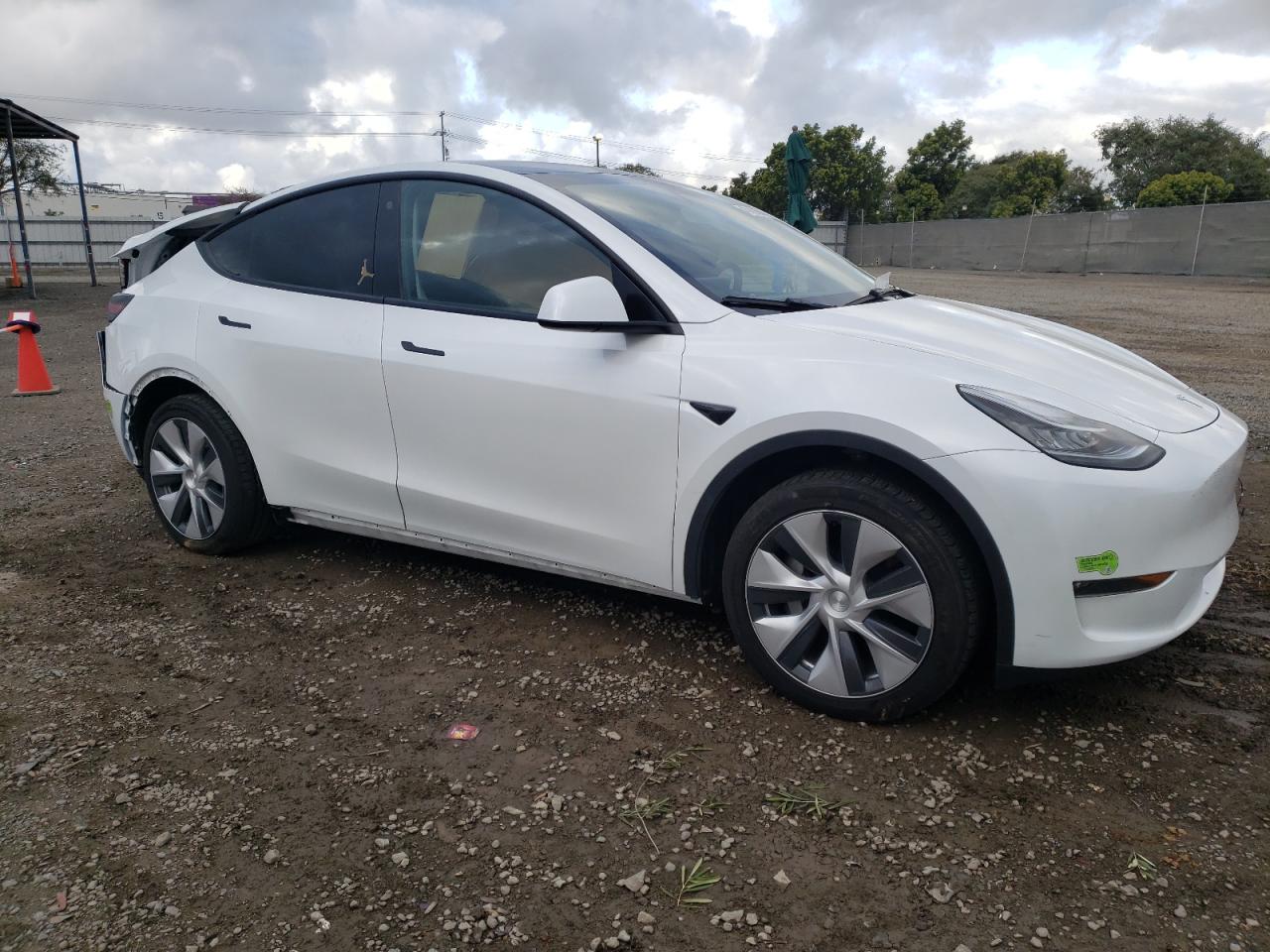 2023 TESLA MODEL Y  VIN:7SAYGDEE8PA089337