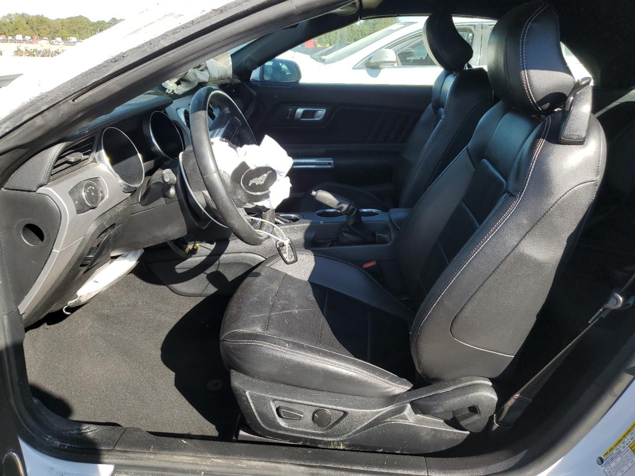 2022 FORD MUSTANG  VIN:1FATP8UH0N5105404