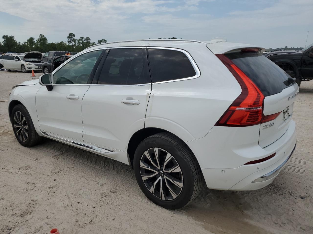 2023 VOLVO XC60 PLUS VIN:YV4L12RE5P1273831