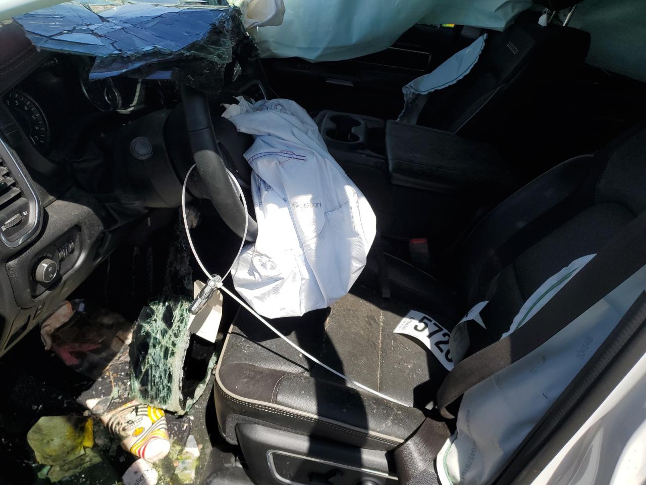 2022 RAM 1500 LARAMIE VIN:1C6SRFRT7NN330119