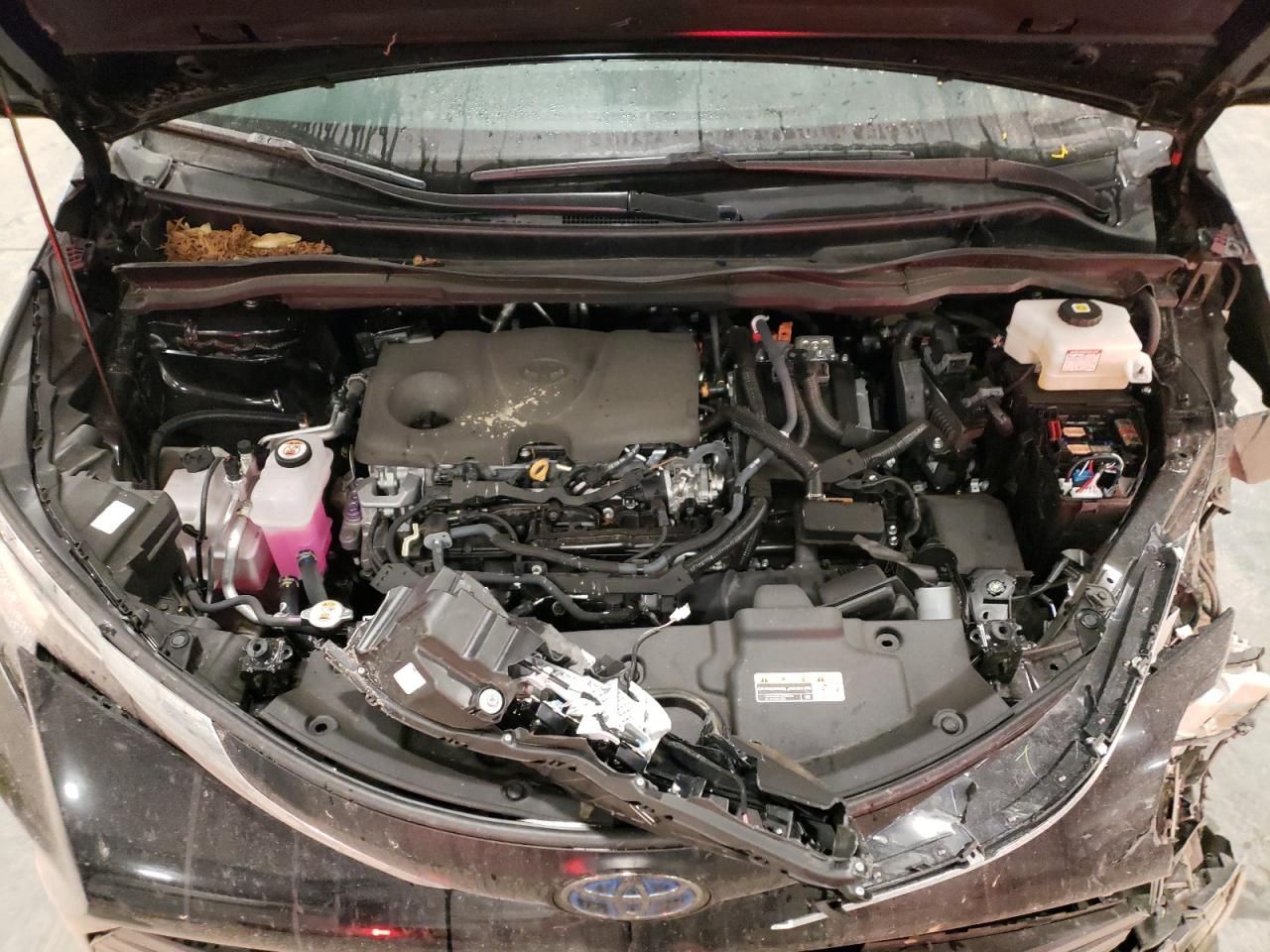 2022 TOYOTA SIENNA XLE VIN:5TDYRKEC5NS121926