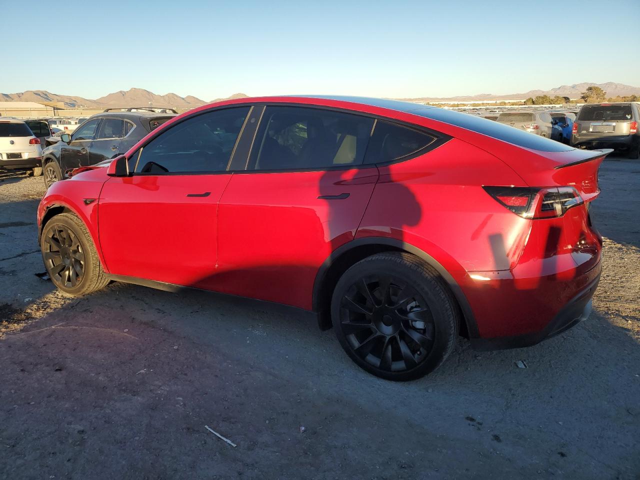 2023 TESLA MODEL Y  VIN:7SAYGDEE1PF608019