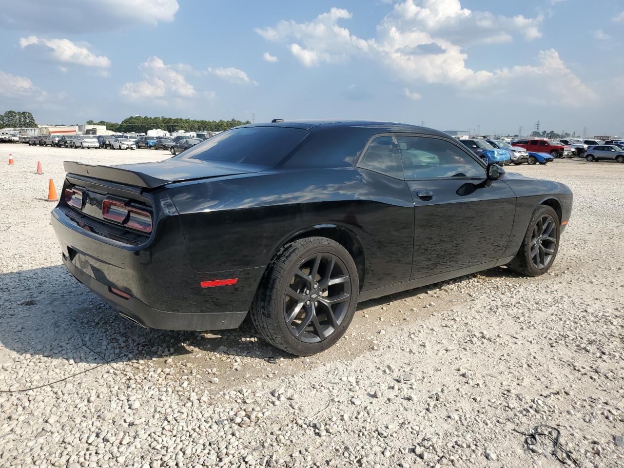 2022 DODGE CHALLENGER SXT VIN:2C3CDZAG4NH140237