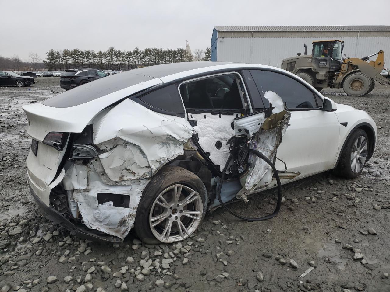 2022 TESLA MODEL Y  VIN:7SAYGDEE5NF310070