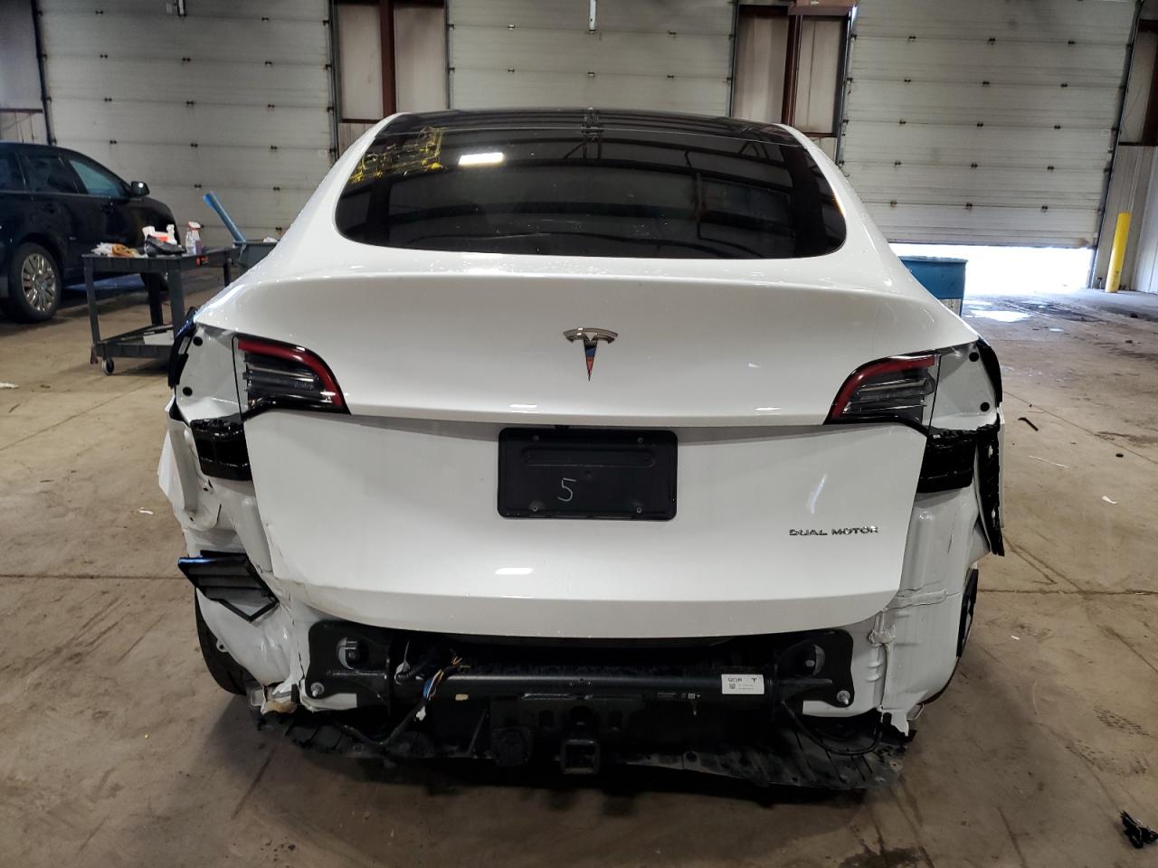 2023 TESLA MODEL Y  VIN:7SAYGDEE8PF783223