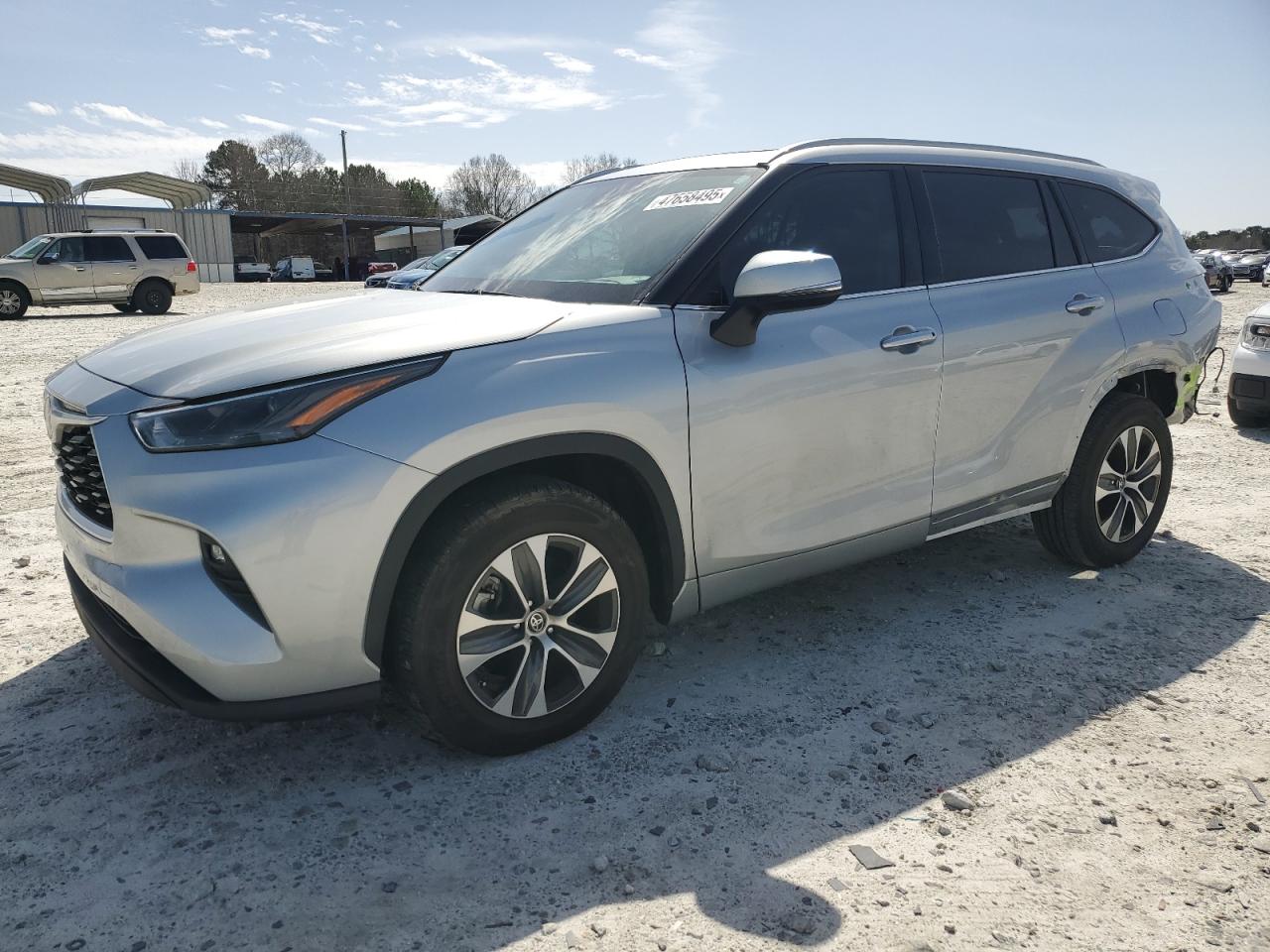 2022 TOYOTA HIGHLANDER XLE VIN:5TDGZRAH5NS141177
