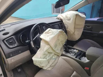 2017 Kia Carnival VIN: