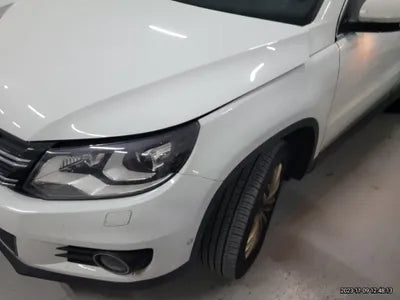 2016 Volkswagen Tiguan VIN:
