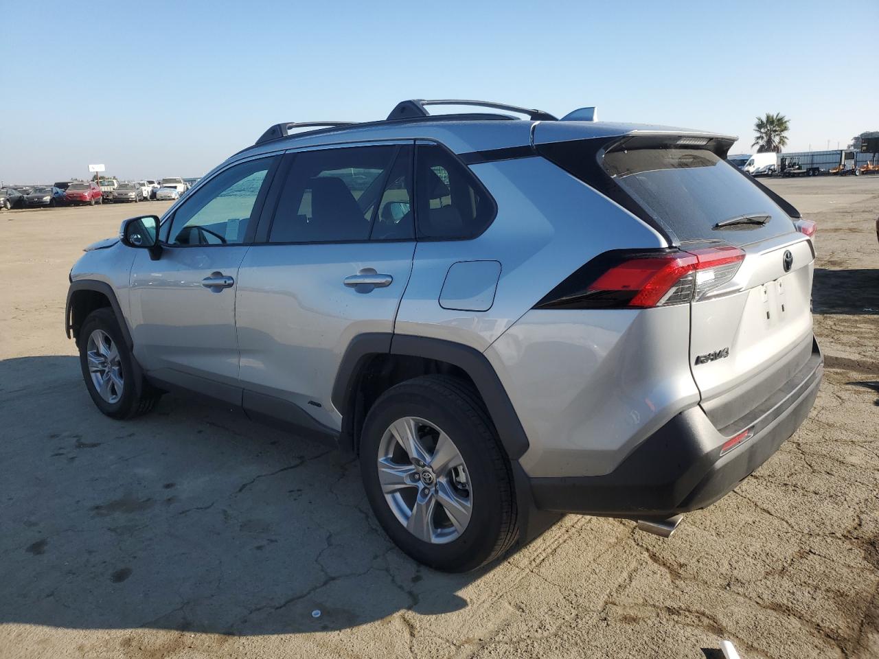 2024 TOYOTA RAV4 XLE VIN:2T3RWRFV3RW203079