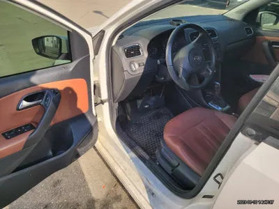 2014 Volkswagen Polo VIN: