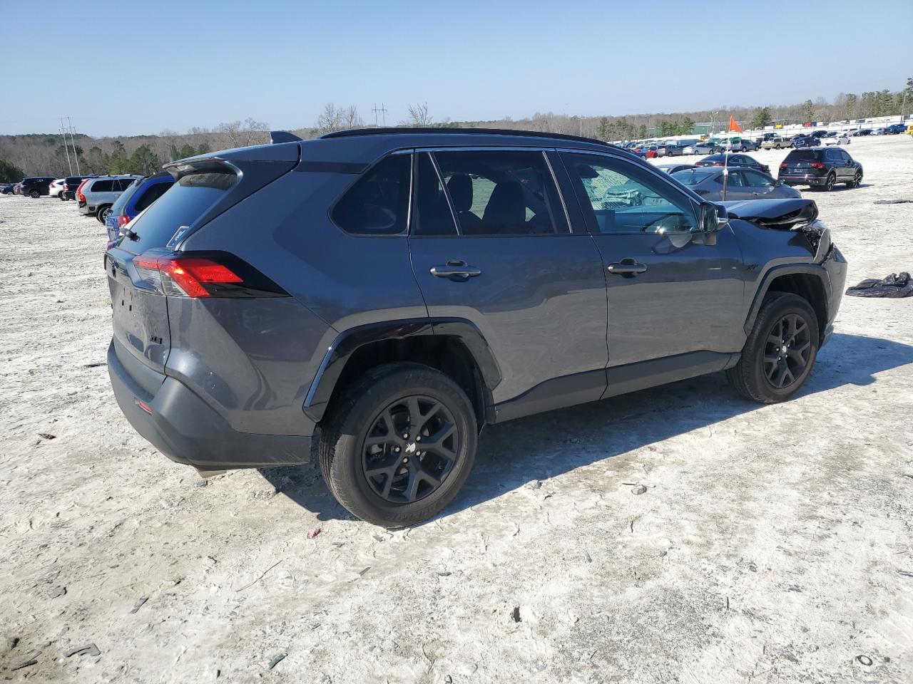 2022 TOYOTA RAV4 XLE VIN:2T3W1RFV1NC208732