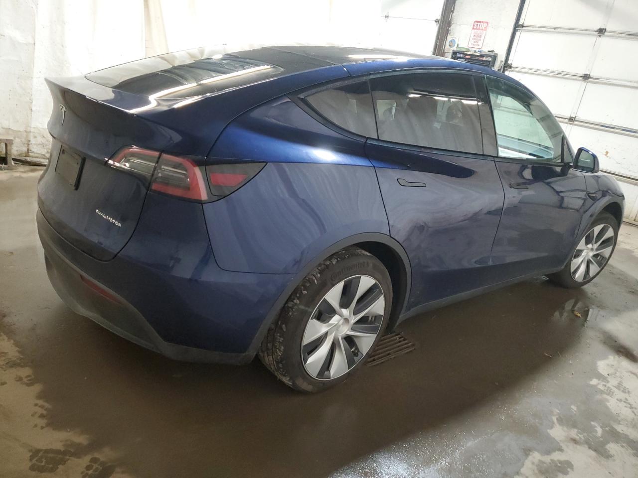 2022 TESLA MODEL Y  VIN:7SAYGDEE4NF495082