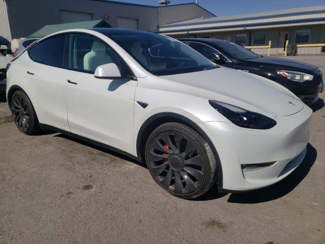 2022 TESLA MODEL Y  VIN:7SAYGDEF2NF395152