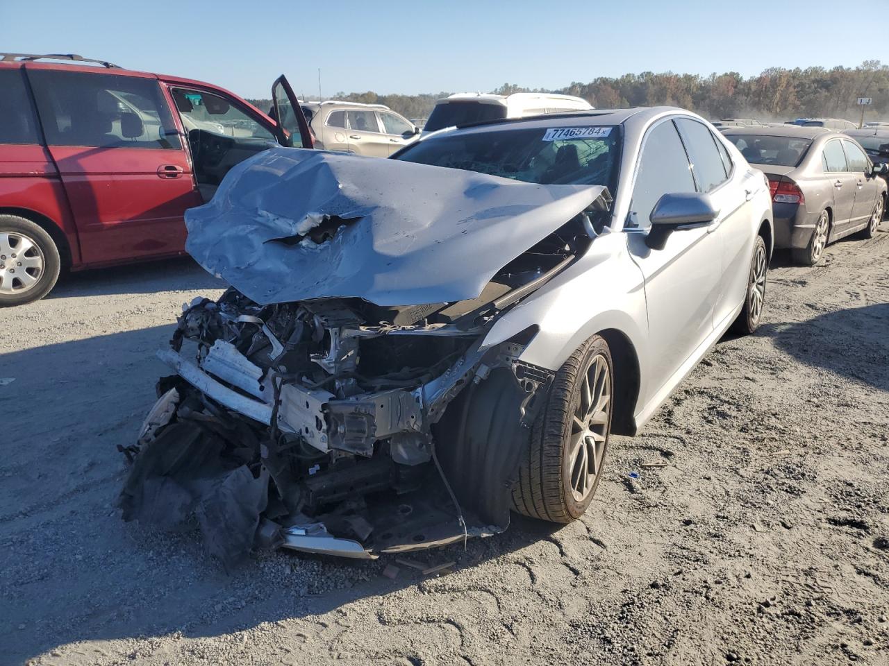 2022 TOYOTA CAMRY XLE VIN:4T1F31AK8NU577233