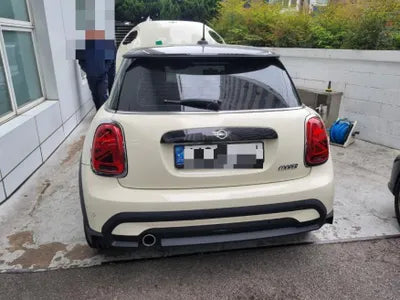 2022 MINI Cooper VIN: