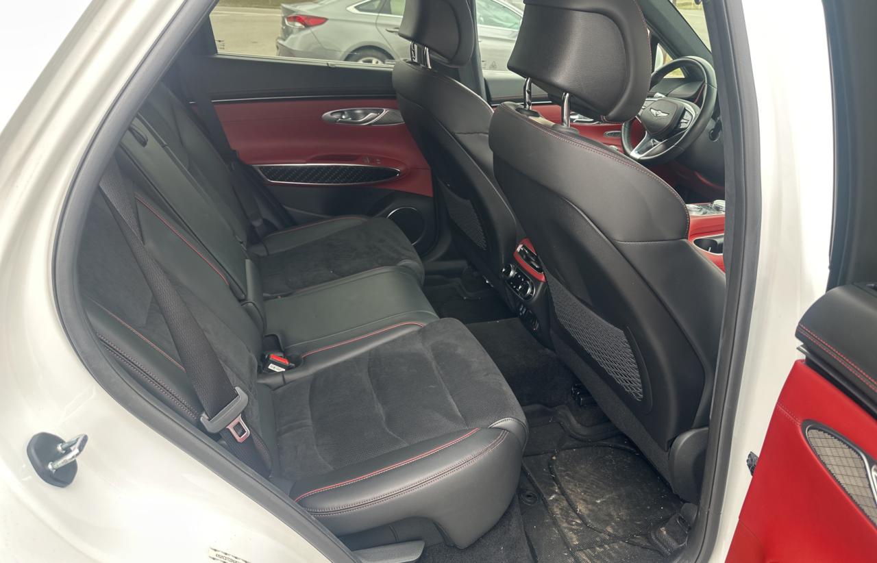 2022 GENESIS GV70 BASE VIN:KMUMCDTC5NU011241