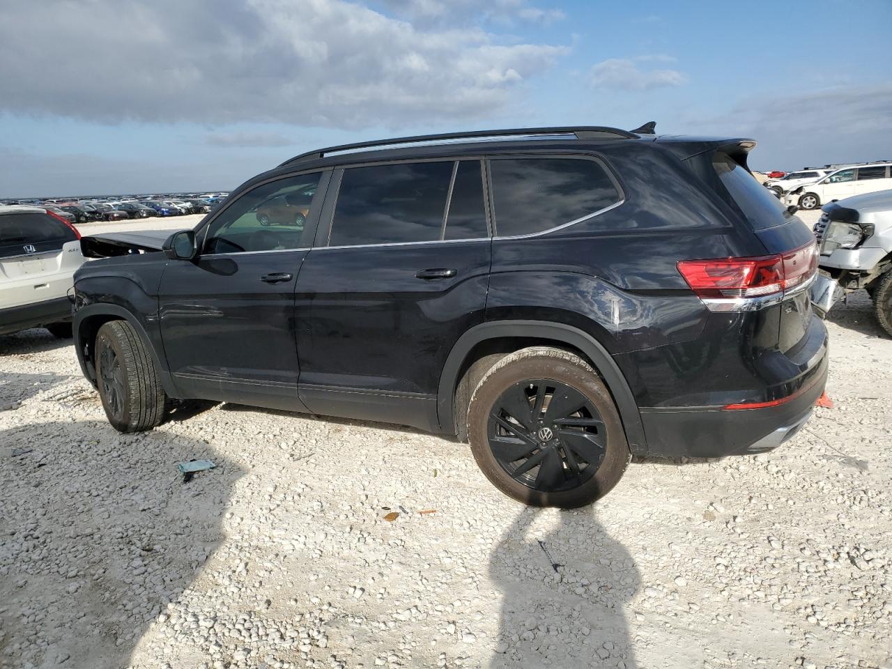 2024 VOLKSWAGEN ATLAS SE VIN:1V2JR2CA2RC561143