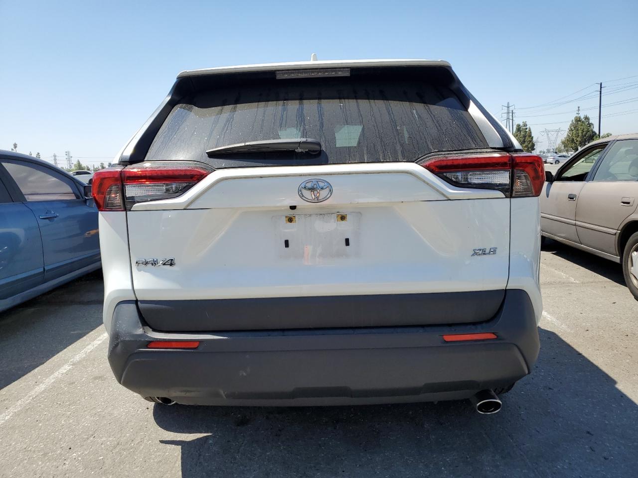 2022 TOYOTA RAV4 XLE PREMIUM VIN:JTMC1RFV1ND085741