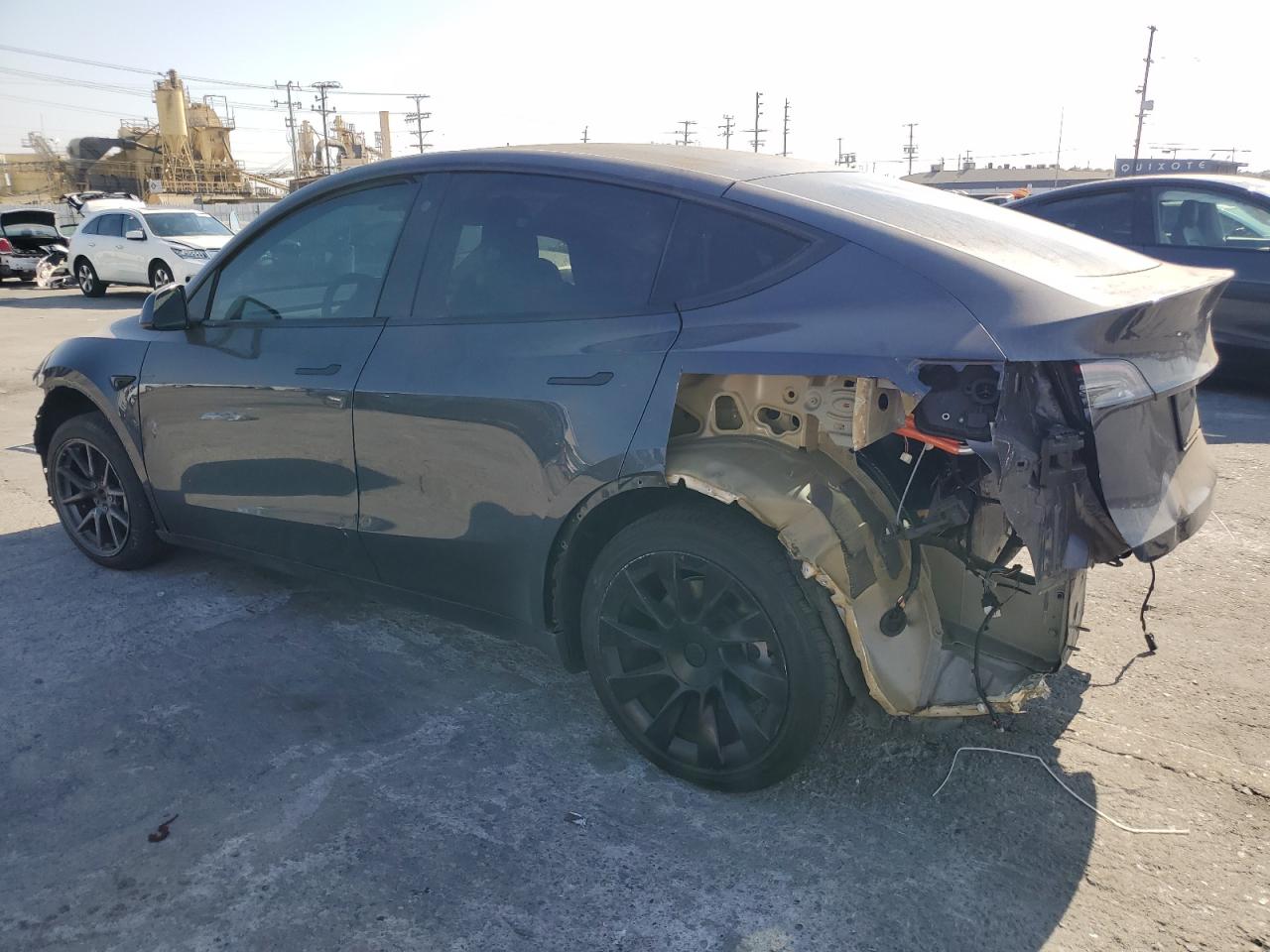 2022 TESLA MODEL Y  VIN:7SAYGDEE3NF365908