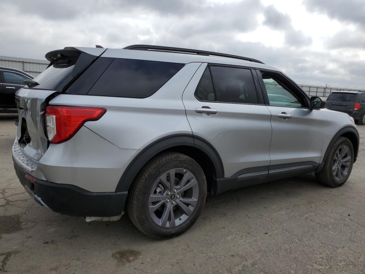 2024 FORD EXPLORER XLT VIN:1FMSK7DHXRGA32630