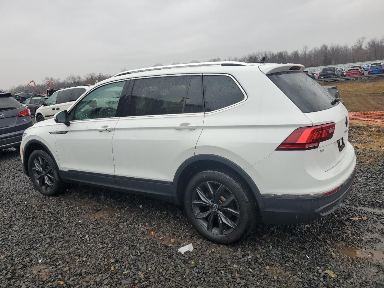 2022 VOLKSWAGEN TIGUAN SE VIN:3VV2B7AXXNM120675