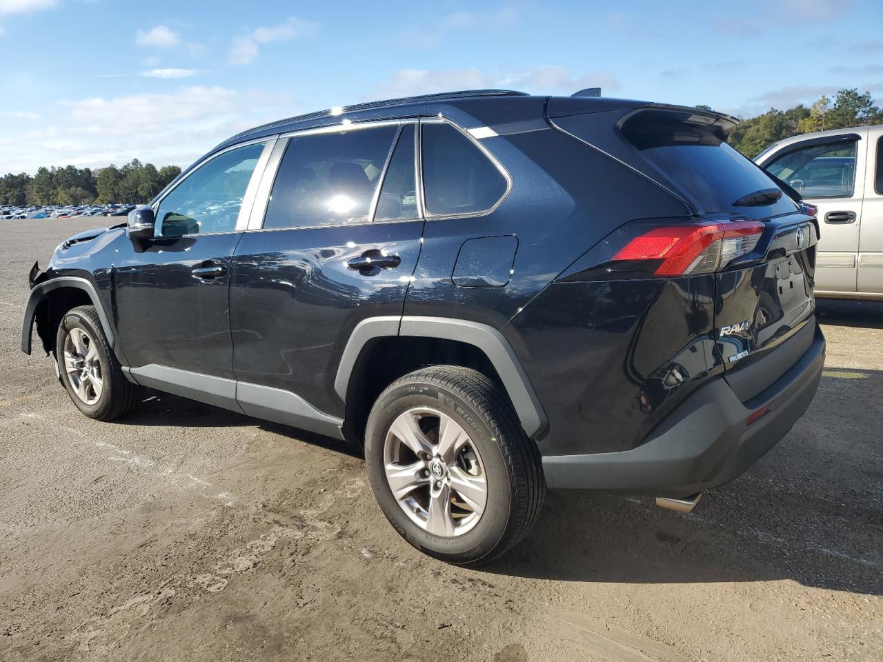 2023 TOYOTA RAV4 XLE VIN:2T3W1RFV5PW242027