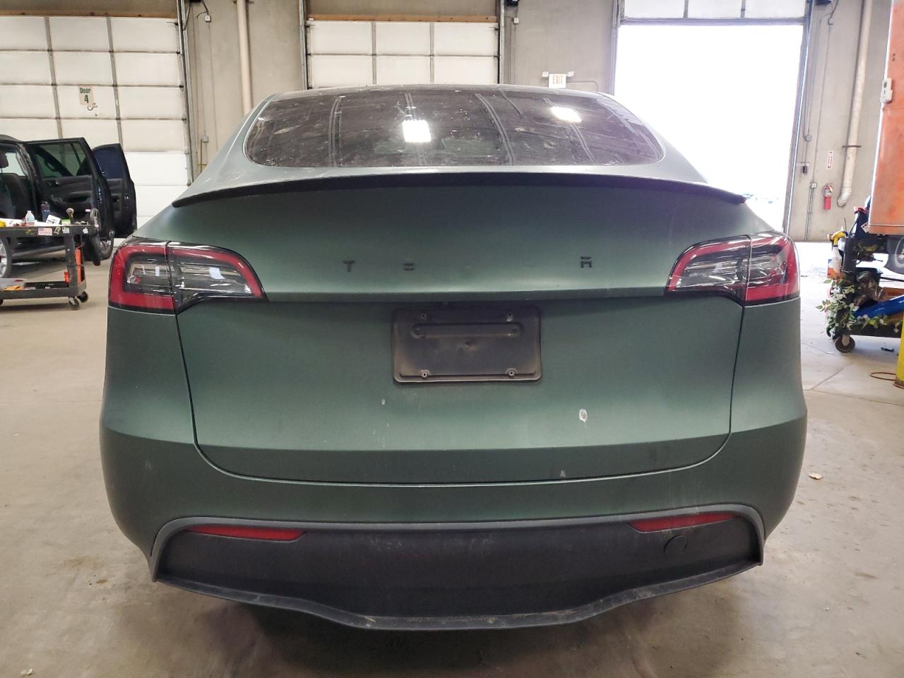 2022 TESLA MODEL Y  VIN:7SAYGDEF2NF326249