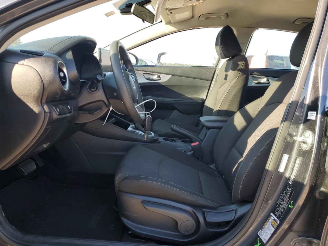 2022 KIA FORTE FE VIN:3KPF24AD4NE456790