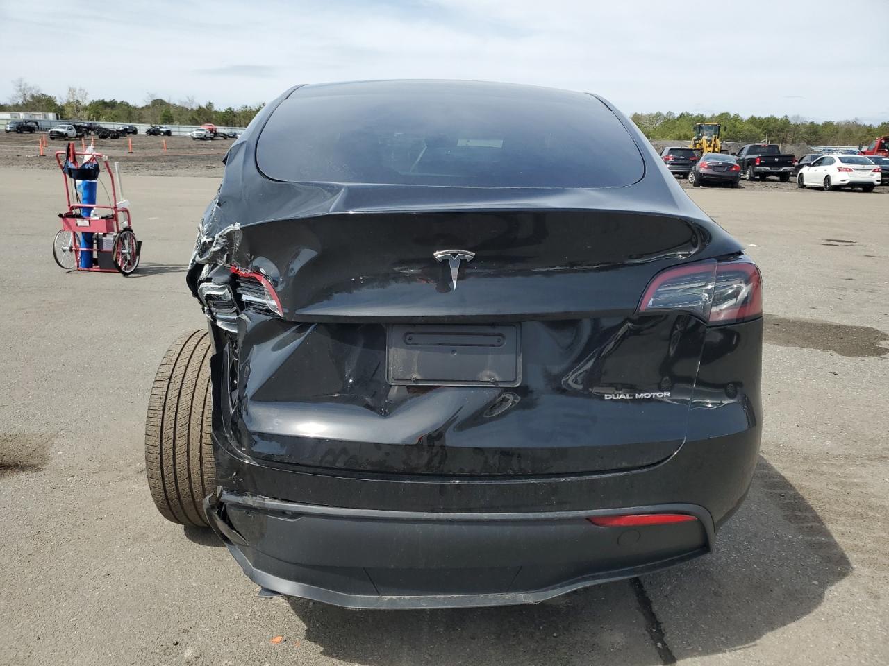 2023 TESLA MODEL Y  VIN:7SAYGDEE0PA190727