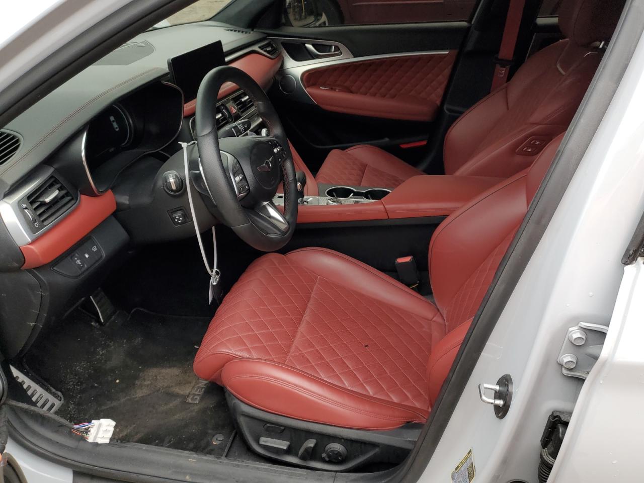 2023 GENESIS G70 BASE VIN:KMTG54TEXPU114395