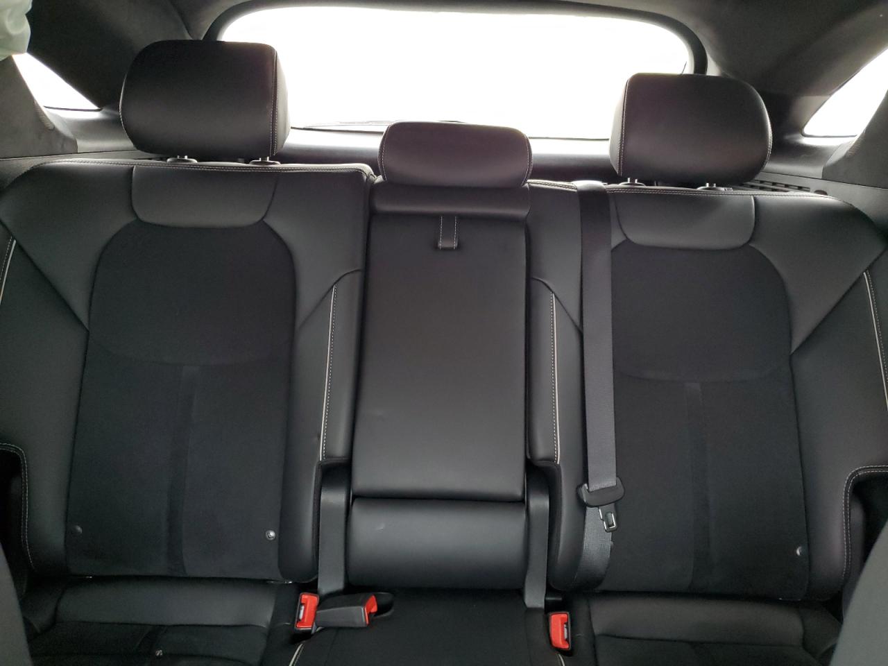 2022 GENESIS GV70 BASE VIN:KMUMCDTCXNU011073