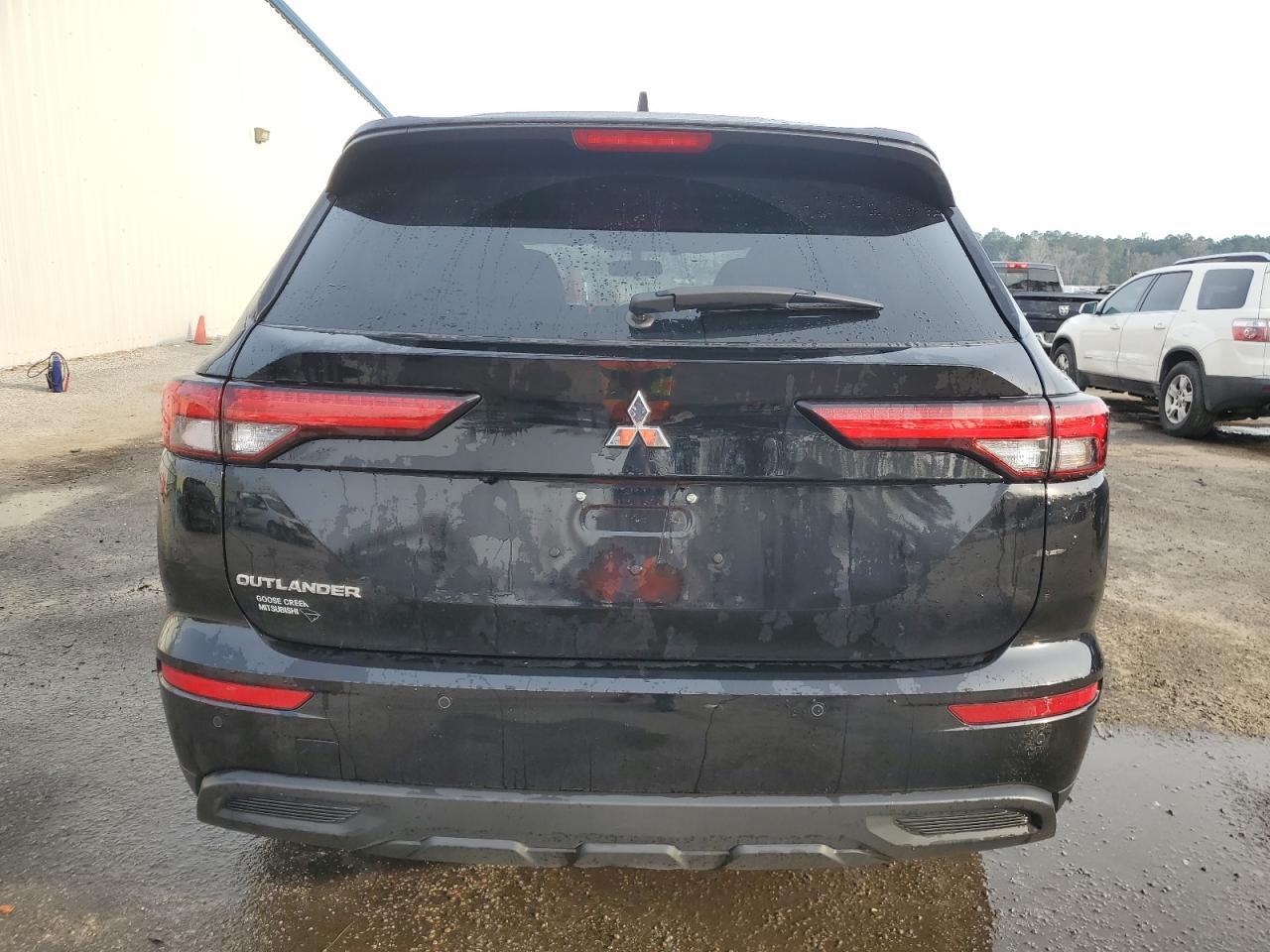 2024 MITSUBISHI OUTLANDER ES VIN:JA4J3UA80RZ031775